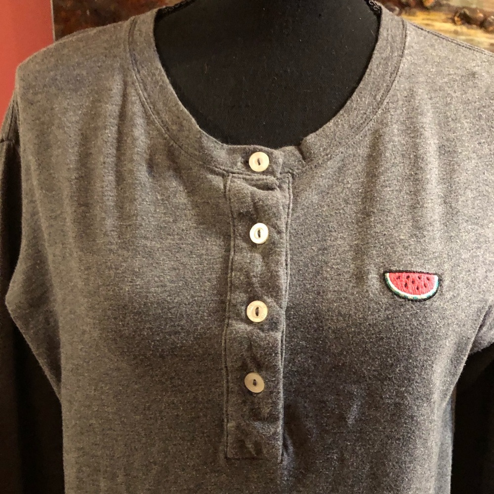 PINK Victoria's Secret Gray Logo Tee